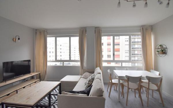 Appartement à louer    5 pièces •  Lyon 8