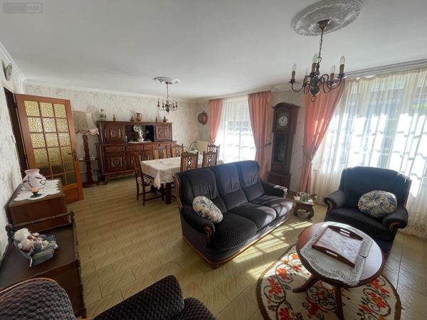 Maison à vendre à Le Grand-Lucé dans la Sarthe (72150), ref : 13816/1198   
BOURG