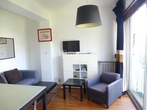 Maison 6 pièces de 133 m² sur terrain de 450 m², secteur résidentiel
