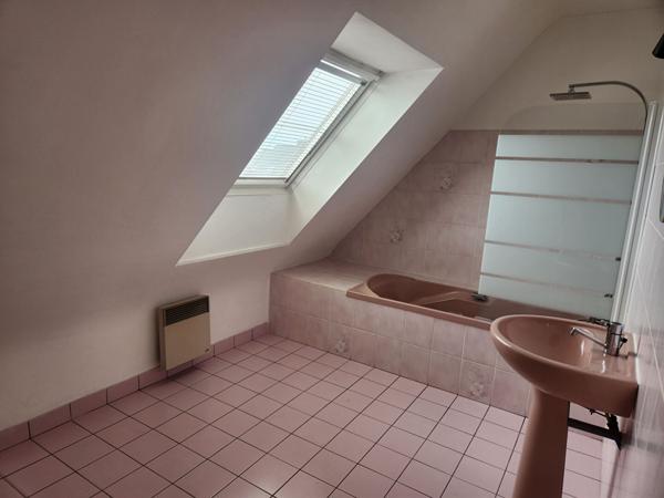 A LOUER PLOUVIEN Maison 3 chambres avec garage et jardin Plouvien