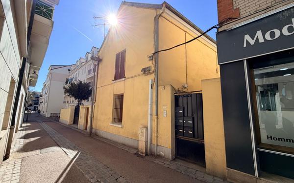 Immeuble à vendre    400 m2 Villiers-sur-Marne