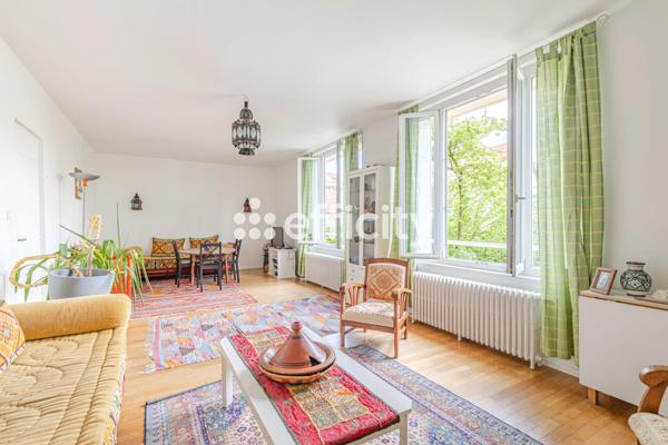 Maison
         7 pièces
        - 167 m² Exclusivité 510 000 € *