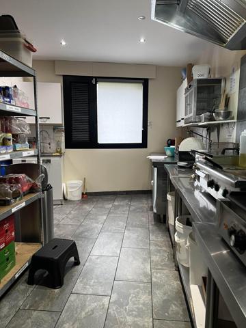 Fonds de Commerce à Vendre – Restaurant Street Food de Qualité