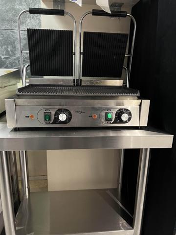 Fonds de Commerce à Vendre – Restaurant Street Food de Qualité