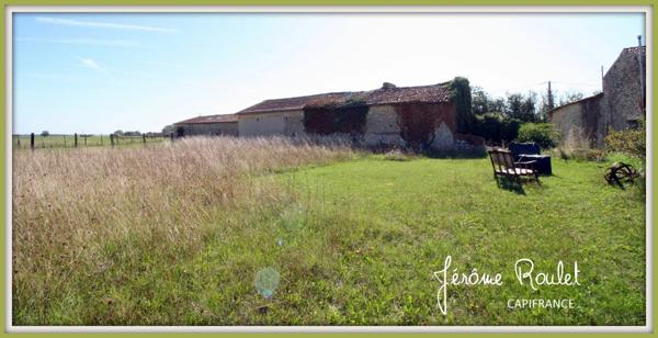 Dpt Vienne (86), à vendre Champigny-En-Rochereau maison à rénover terrain 1 644 m²