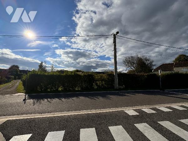 Terrain à bâtir de 1093 m² à vendre à MESSON