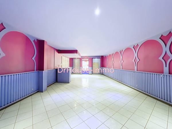 Immeuble à vendre 15 pièces de 461 m²