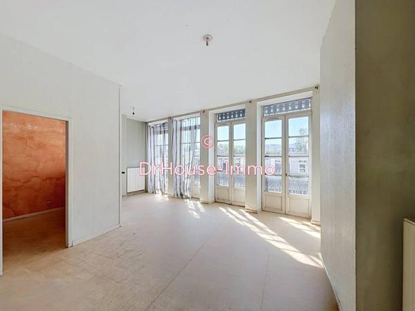 Immeuble à vendre 15 pièces de 461 m²