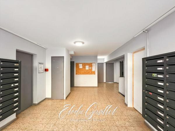 Studio Rennes Les Bains vue rivière 12 m²