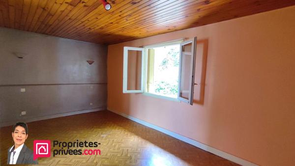 Thizy les bourgs ( 69240 )  Maison 4 pièces  72 m2  2 chambres et jardin