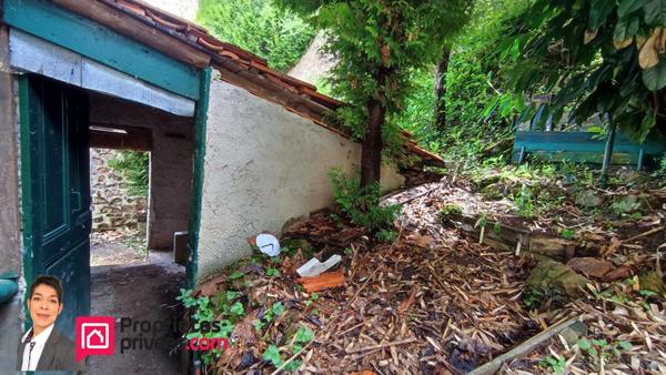 Thizy les bourgs ( 69240 )  Maison 4 pièces  72 m2  2 chambres et jardin