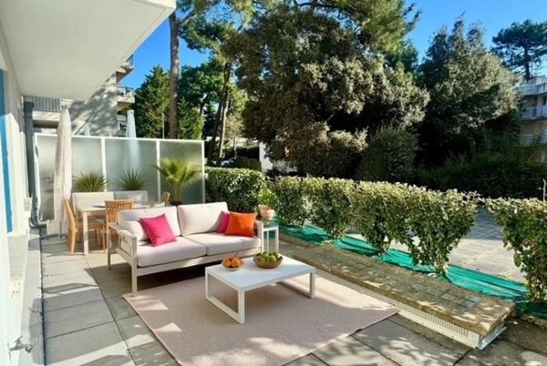 LA BAULE-QUARTIER LAJARRIGE-APPARTEMENT T2-TERRASSE 30M2-PROCHE COMMERCES ET MER