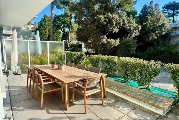 LA BAULE-QUARTIER LAJARRIGE-APPARTEMENT T2-TERRASSE 30M2-PROCHE COMMERCES ET MER