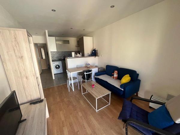 Vente                                                      Appartement
                        
                     2 pièces                      28 m2                     à Perpignan