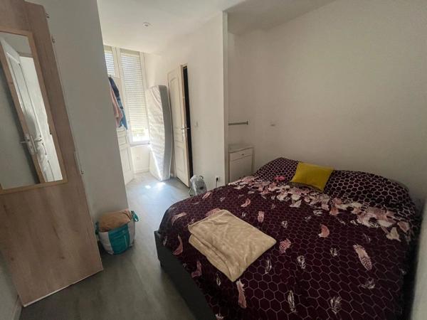 Vente                                                      Appartement
                        
                     2 pièces                      28 m2                     à Perpignan