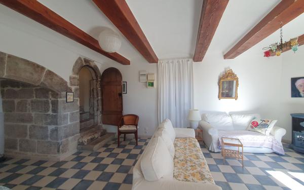 Maison à vendre    6 pièces •  Saint-Paul-le-Jeune