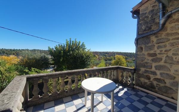 Maison à vendre    6 pièces •  Saint-Paul-le-Jeune