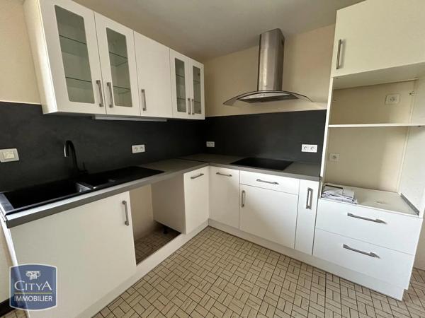 Maison à louer 4 pièces 100m² Boulay-les-Ifs (53370)