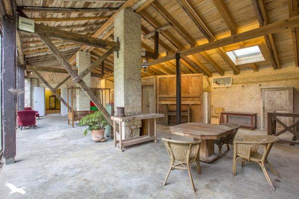 Maison à vendre |  L'Houmeau |  8 pièces | 289 m²