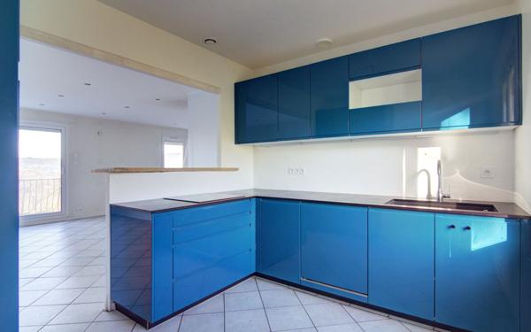 Maison à vendre    4 pièces •  Saint-Paul-en-Jarez