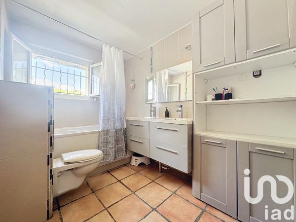 Maison à vendre 7 pièces 166 m² Camaret-sur-Aigues