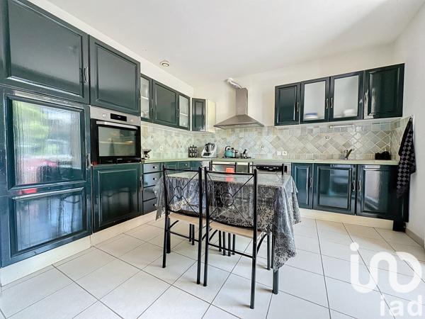 Maison à vendre 7 pièces 166 m² Camaret-sur-Aigues