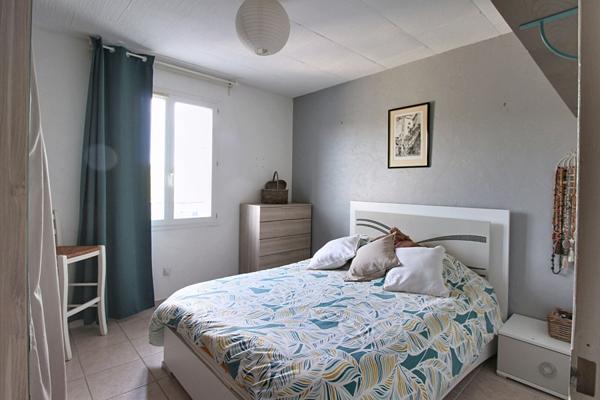 A VENDRE ! Maison Vidauban, vue dégagée, garage, atelier, grande terrasse.