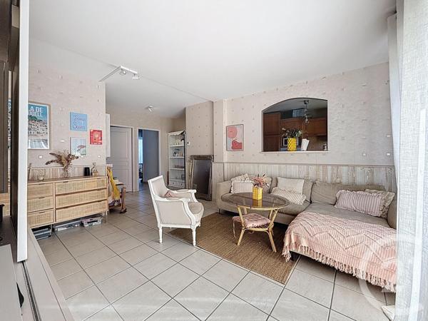 Appartement F3 à vendre  3 pièces - 62 m2 ST PARRES AUX TERTRES - 10