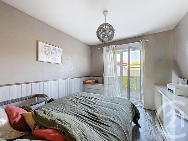 Appartement F3 à vendre  3 pièces - 62 m2 ST PARRES AUX TERTRES - 10