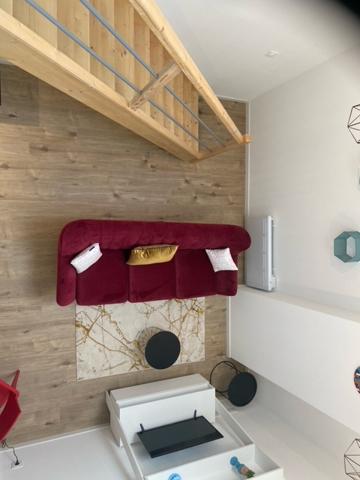 A LOUER APPARTEMENT MEUBLE PROCHE CENTRE VILLE ET GARE DE ST QUENTIN 02100