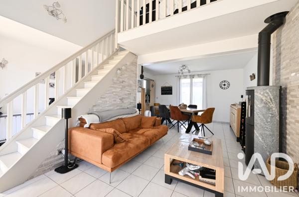 Maison à vendre 7 pièces 146 m² Fontenay-Trésigny