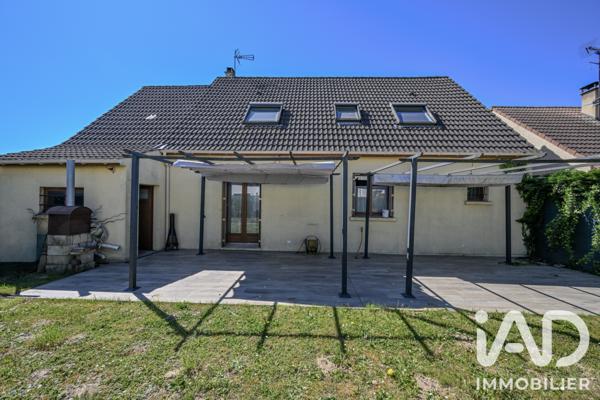 Maison à vendre 7 pièces 146 m² Fontenay-Trésigny