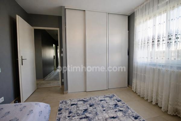 TOULOUSE SAINT-SIMON – VILLA CONTEMPORAINE DE PLAIN-PIED 152 m² – 4 CHAMBRES – TERRAIN 1 073 m² – DOUBLE GARAGE