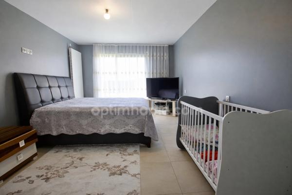 TOULOUSE SAINT-SIMON – VILLA CONTEMPORAINE DE PLAIN-PIED 152 m² – 4 CHAMBRES – TERRAIN 1 073 m² – DOUBLE GARAGE