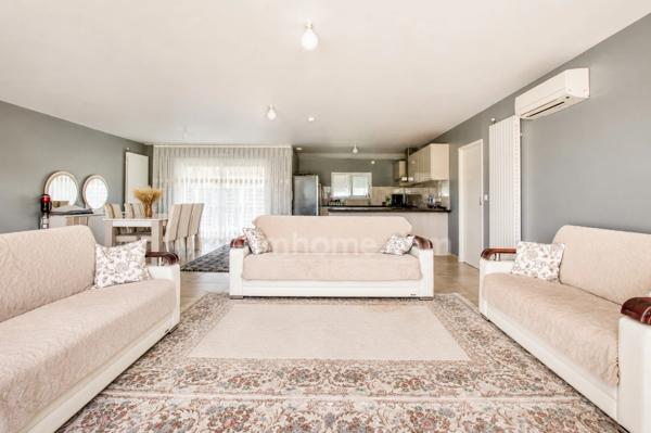 TOULOUSE SAINT-SIMON – VILLA CONTEMPORAINE DE PLAIN-PIED 152 m² – 4 CHAMBRES – TERRAIN 1 073 m² – DOUBLE GARAGE