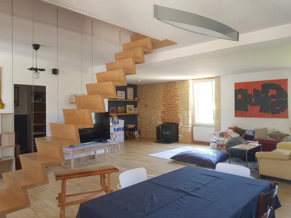 Anciennes écuries rénovées, au coeur de Montignac - Lascaux