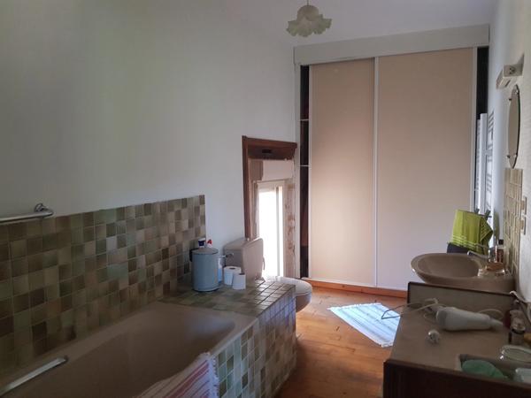 Anciennes écuries rénovées, au coeur de Montignac - Lascaux