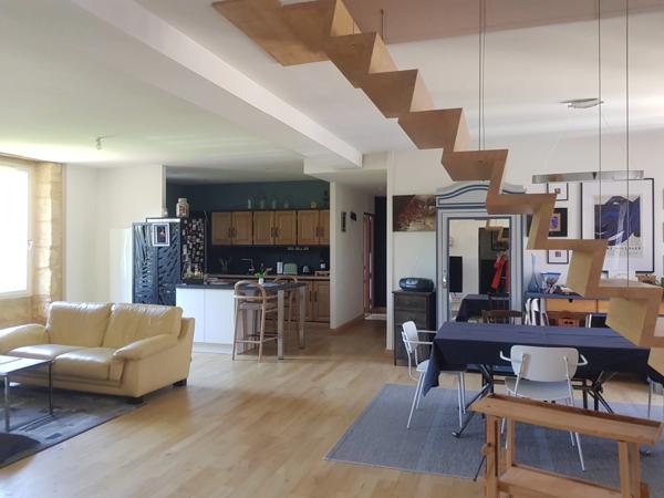 Anciennes écuries rénovées, au coeur de Montignac - Lascaux