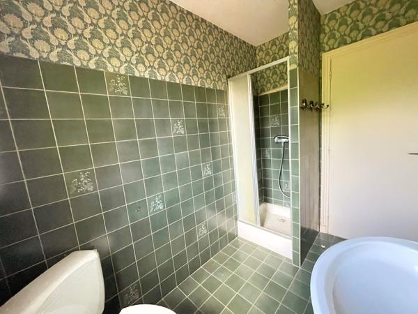 Maison 7 pièce(s) 6 chambre(s) 181 m²