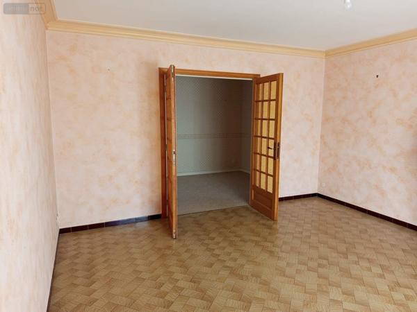 Maison à vendre à Montlouis-sur-Loire dans l'Indre-et-Loire (37270), ref : 021/PA0653