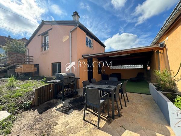 3%COM Jolie maison rénovée avec dépendance sur 6 ares  Dettwiller (67490)