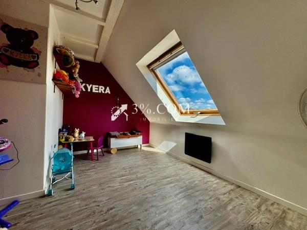 3%COM Jolie maison rénovée avec dépendance sur 6 ares  Dettwiller (67490)