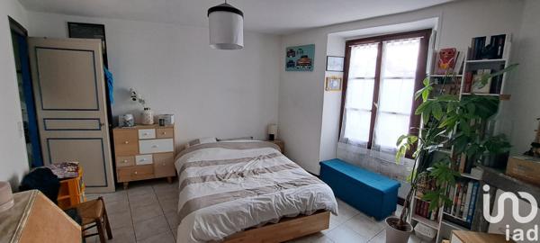 Appartement 3 pièces de 48 m² à Bazemont (78580)