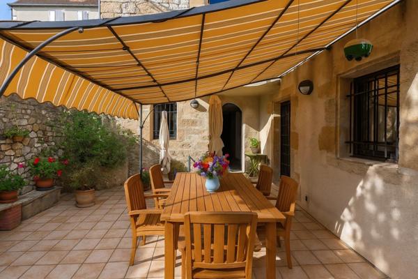 Vente Maison de ville 8 pièces 230 m2 à Gourdon