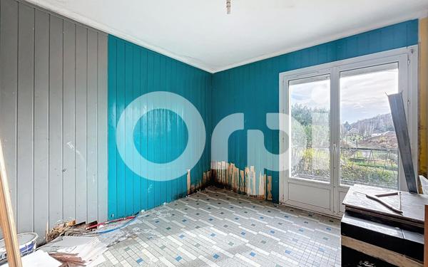 Maison à vendre    6 pièces •  Saint-Mexant