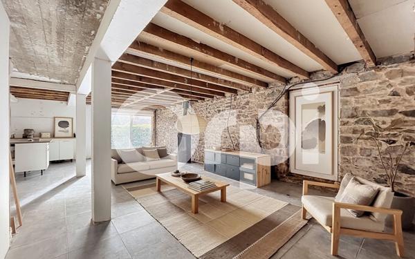 Maison à vendre    6 pièces •  Saint-Mexant