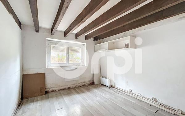 Maison à vendre    6 pièces •  Saint-Mexant