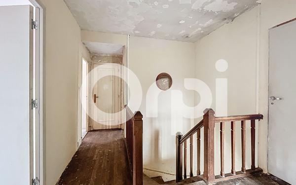 Maison à vendre    6 pièces •  Saint-Mexant