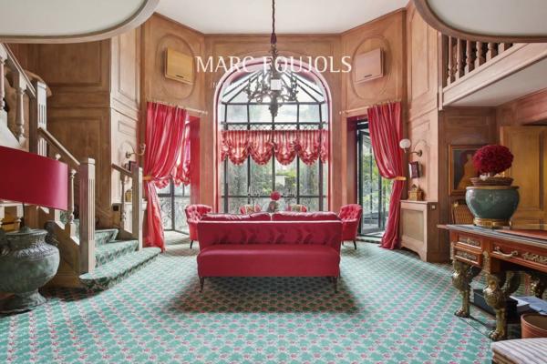 Paris XVI Passy appartement comme une maison avec terrasse et jardin