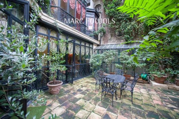 Paris XVI Passy appartement comme une maison avec terrasse et jardin
